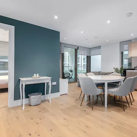 Battersea Power Station 2-bed Flat Apartment