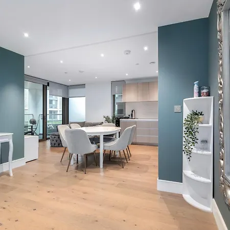 Battersea Power Station 2-bed Flat