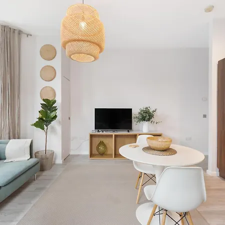 Apartment Alderbrook Road London