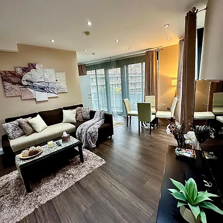 Brand New * London
