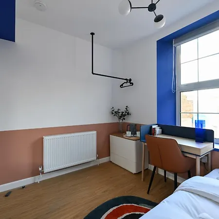 Large Ensuite Bedroom Close To Angel & Shoreditch Apartment