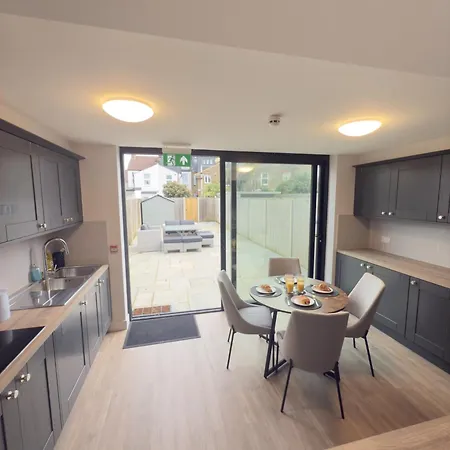 Buxton Road Holiday home