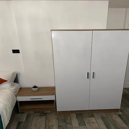 Apartment Cosy And Stylish Private In London