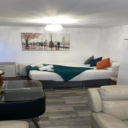 Cosy And Stylish Private In London * Enfield