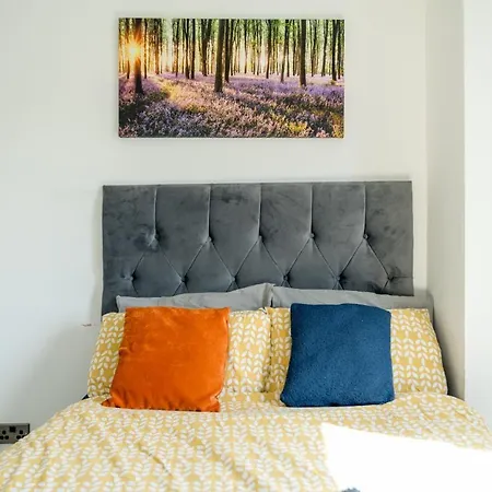 Cosy And Stylish Private In London *