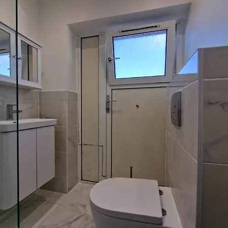 Cosy And Stylish Private In London *