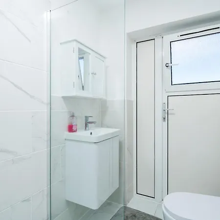 Cosy And Stylish Private In London