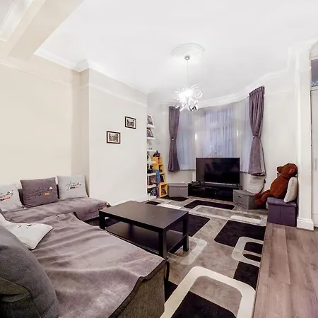House In Great Location Holiday home