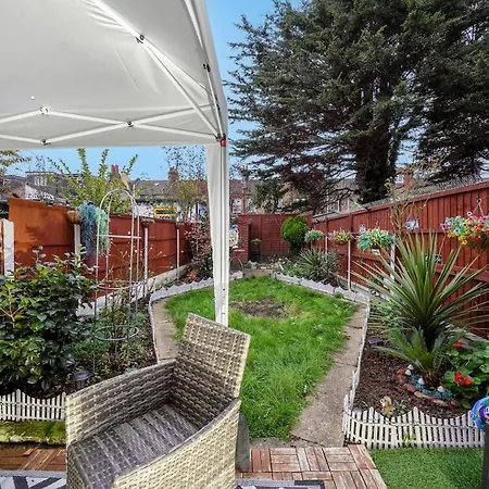 House In Great Location Holiday home London