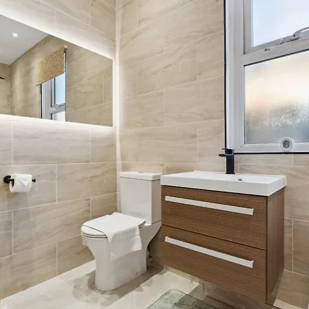 Apartment Parea Living - Charming Leyton Cozy East Retreat *