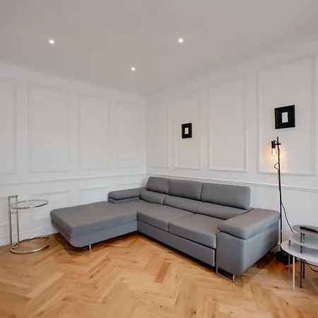 Holiday home Wembley Lovely 6 Bed House Sleeps Up To 14 London