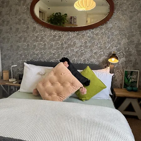 Private In A Stylish Flat *