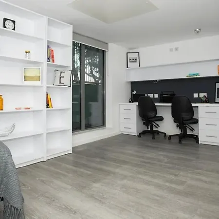 Exclusive Student Only Modern In The Heart Of Londons Academic And Cultural Hub *