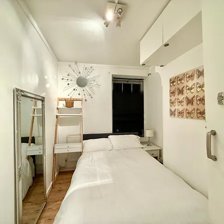 Cozy 2 Bed Kings Cross Apartment London