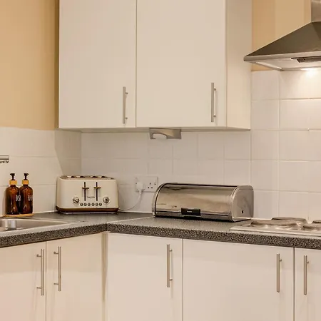 1br Flat W Balcony, 10min Elephant&castle