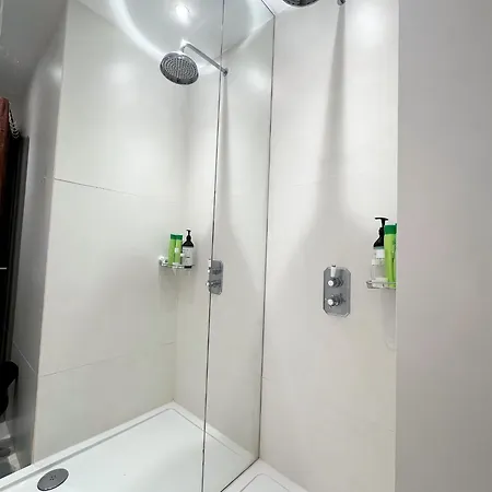 Apartment The Kensington Premium London
