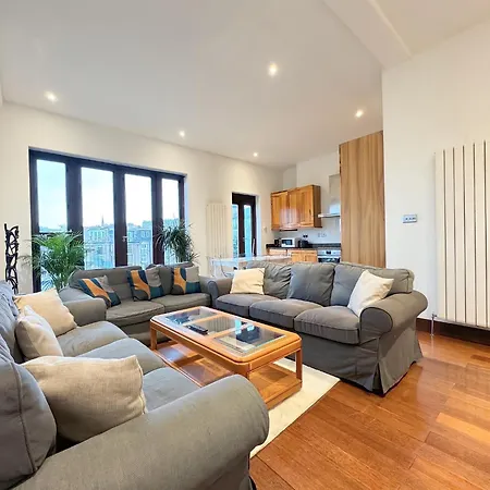Apartment The Kensington Premium London