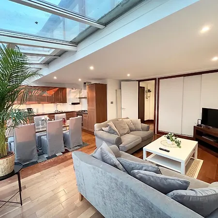 Apartment The Kensington Premium London