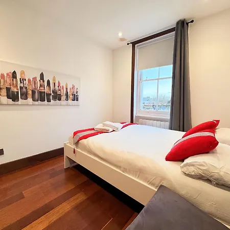 Apartment The Kensington Premium London