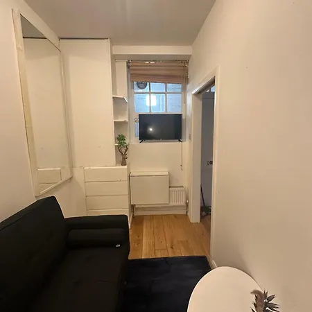 Cozy Family-friendly 2 Bedroom Flat In Kingscross, St Pancras! London