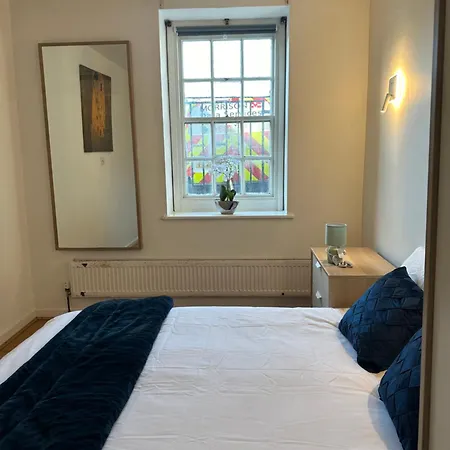 Cozy Family-friendly 2 Bedroom Flat In Kingscross, St Pancras! *