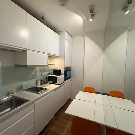 Cozy Family-friendly 2 Bedroom Flat In Kingscross, St Pancras! * London