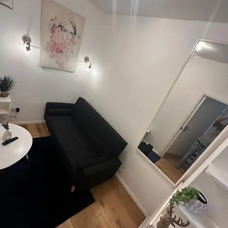 Cozy Family-friendly 2 Bedroom Flat In Kingscross, St Pancras! London