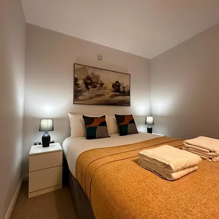 Modern 2 Bedroom Flat In Golders Green Apartment London