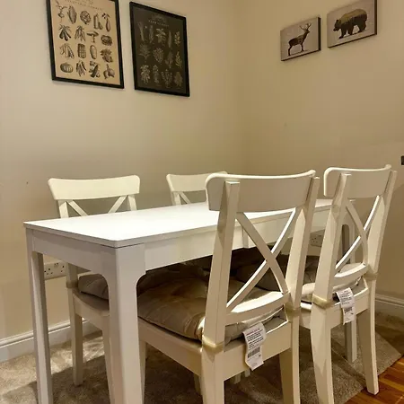 Apartment Sutherland Avenue *