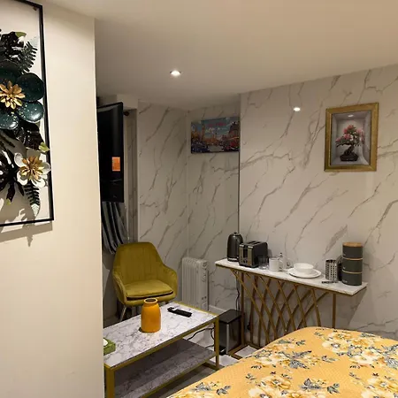Luxury In Victoria, 7 Minutes Walk To Victoria Station, 1 London