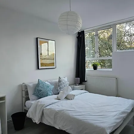E1 Guest house