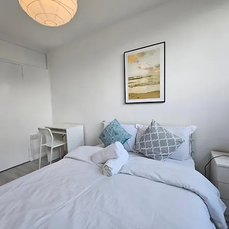 Guest house E1 *
