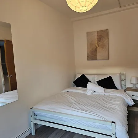 E1 Guest house