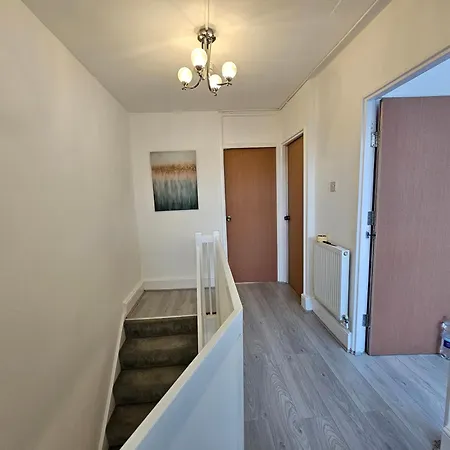 E1 Guest house