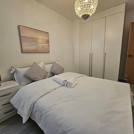 Guest house E1 *