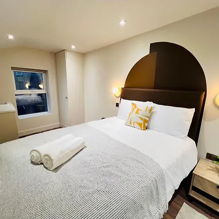 Guest house Holly A Mini Great Location For Tourist!!!
