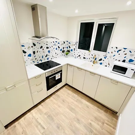 Guest house Holly A Mini Great Location For Tourist!!! London