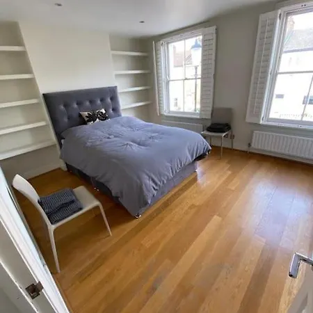 Charming Victorian Notting Hill Holiday home London