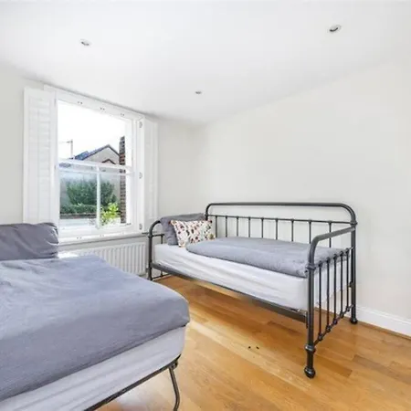Charming Victorian Notting Hill Holiday home *