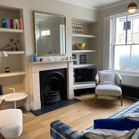 Charming Victorian Notting Hill
