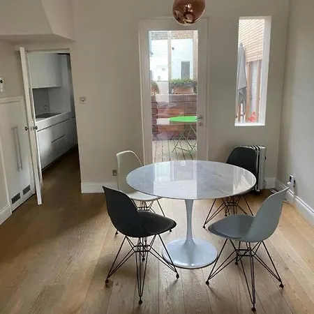 Charming Victorian Notting Hill Holiday home *