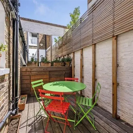 Charming Victorian Notting Hill *