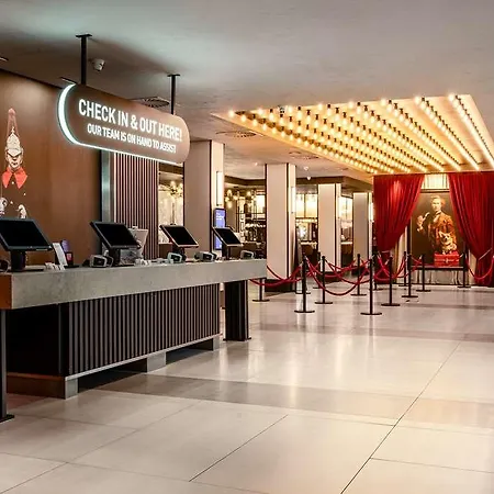 Hotel Radisson Red Heathrow