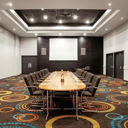 Radisson Red Heathrow *