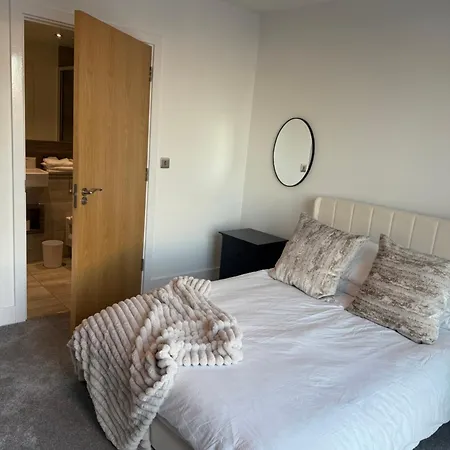 Apartment Stunning 2 Bed In Royal Wharf Next To Excel & Airport