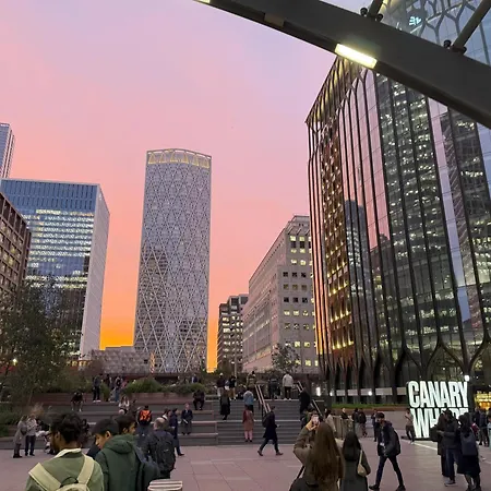 Clippers Quay Loft At Canary Wharf