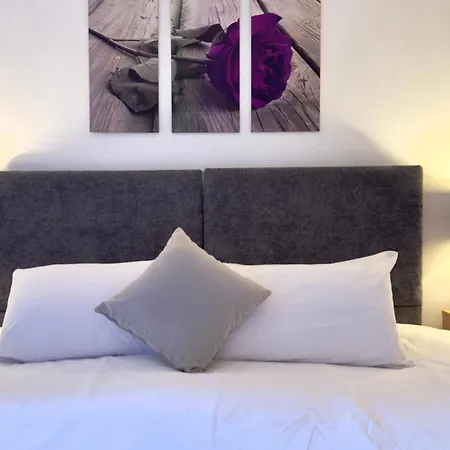 Cosy Hidden Gem Apartment *