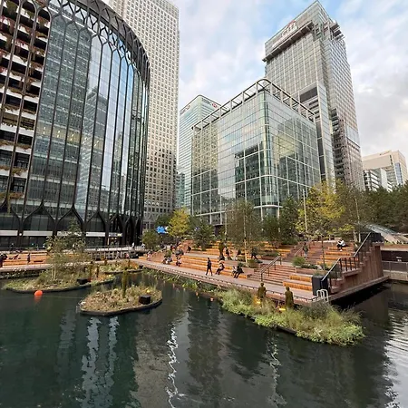 Clippers Quay Loft At Canary Wharf * London