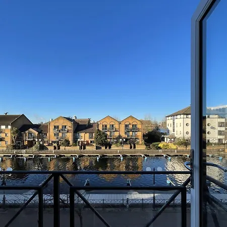 Clippers Quay Loft At Canary Wharf