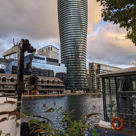 Clippers Quay Loft At Canary Wharf